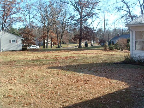 33 Bates Road Westfield, MA 01085 - Photo 3 of 24 Gallery Image 3