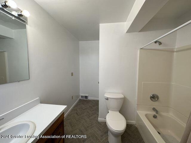 2195 North Aurelius Road Holt, MI 48842 - Photo 8 of 28 20230615000953451291000000-o