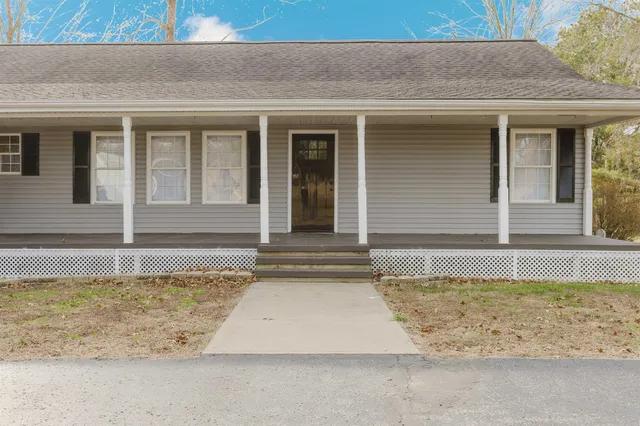 $235,000 | 22053 Corinth Road, Thompsonville, IL 62890