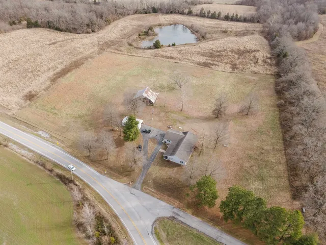 $235,000 | 22053 Corinth Road, Thompsonville, IL 62890