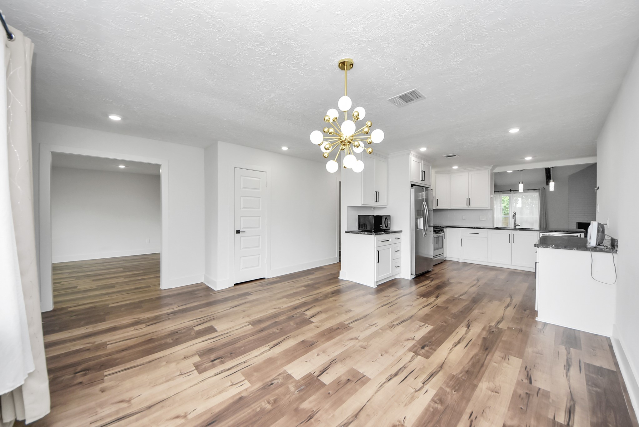 9731 Clanton Street Houston, TX 77080 - Photo 11 of 41