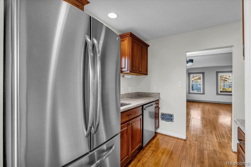 1188 Ruffner Avenue Birmingham, MI 48009 - Photo 10 of 24