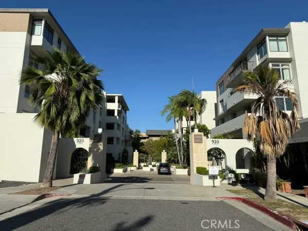 $848,000 | 920 Granite Drive, Unit 104, Pasadena, CA 91101