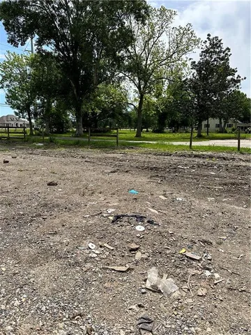 $450 | 14178 Highway 23, Belle Chasse, LA 70037