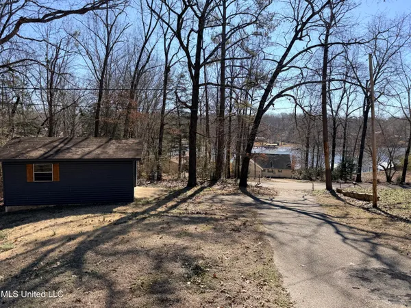 $179,900 | 1500 Snow Lake Drive, Ashland, MS 38603