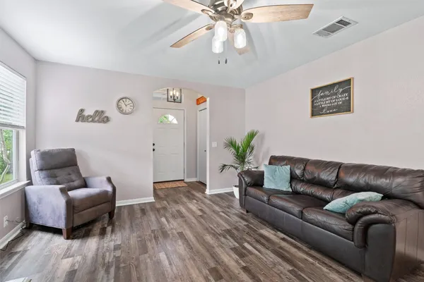 $345,000 | 709 Sparkling Brook Lane, Leander, TX 78641