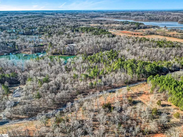 $170,000 | 10 Osceola Trail, Fair Play, SC 29643