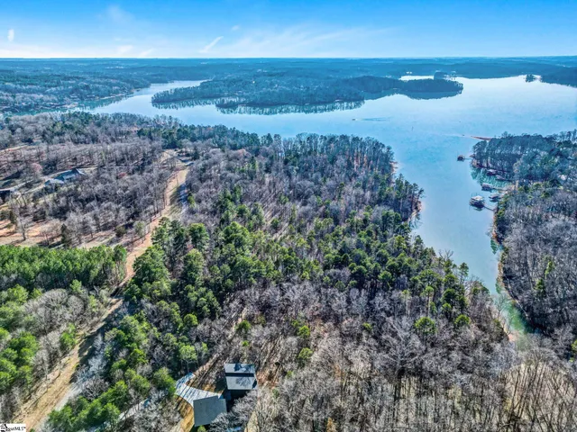 $170,000 | 10 Osceola Trail, Fair Play, SC 29643