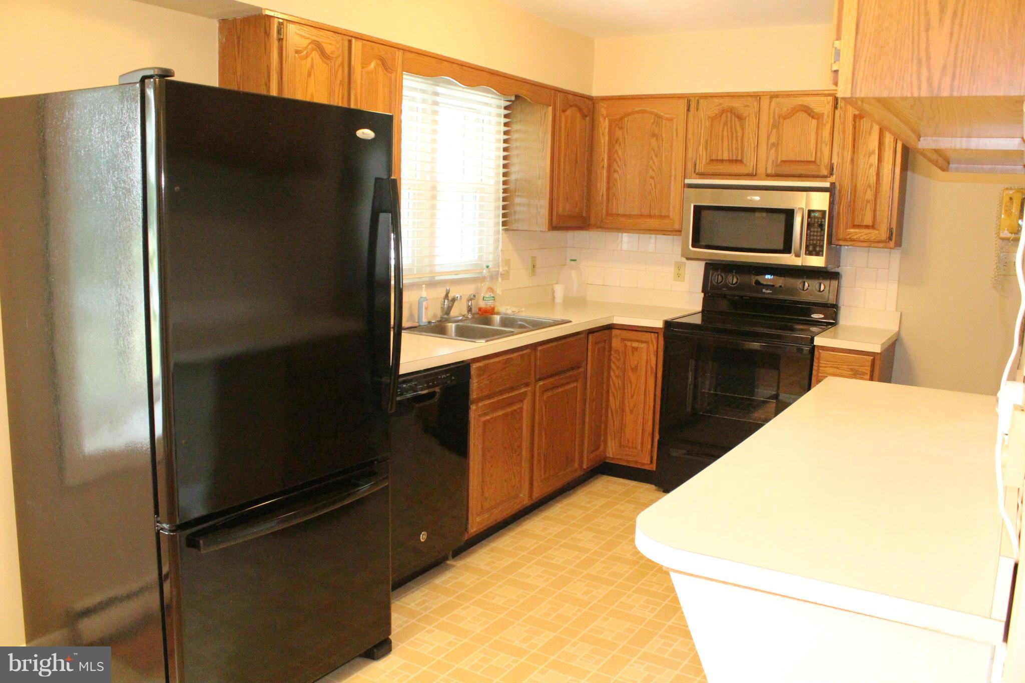 207 Ridge Road Winchester, VA 22602 - Photo 9 of 30 Kitchen
