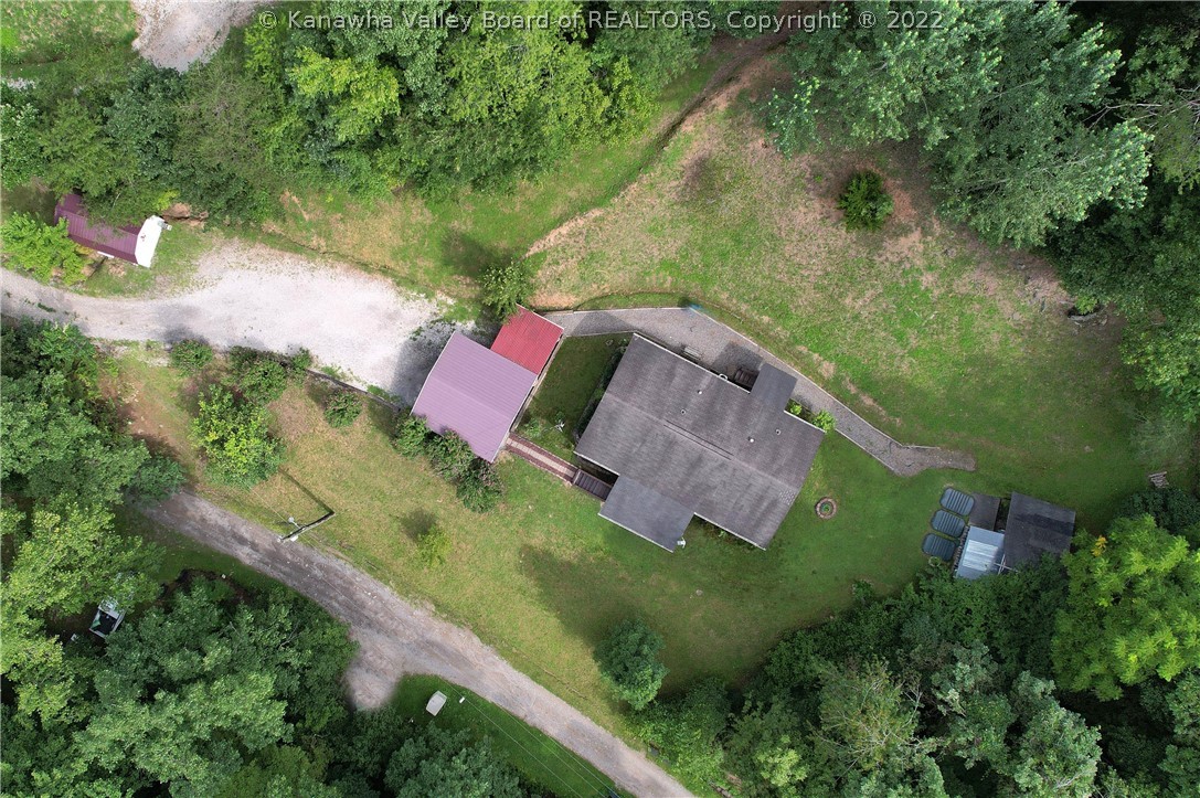621 Hope Acres Road Elkview, WV 25071 - Photo 6 of 28 Gallery Image 6