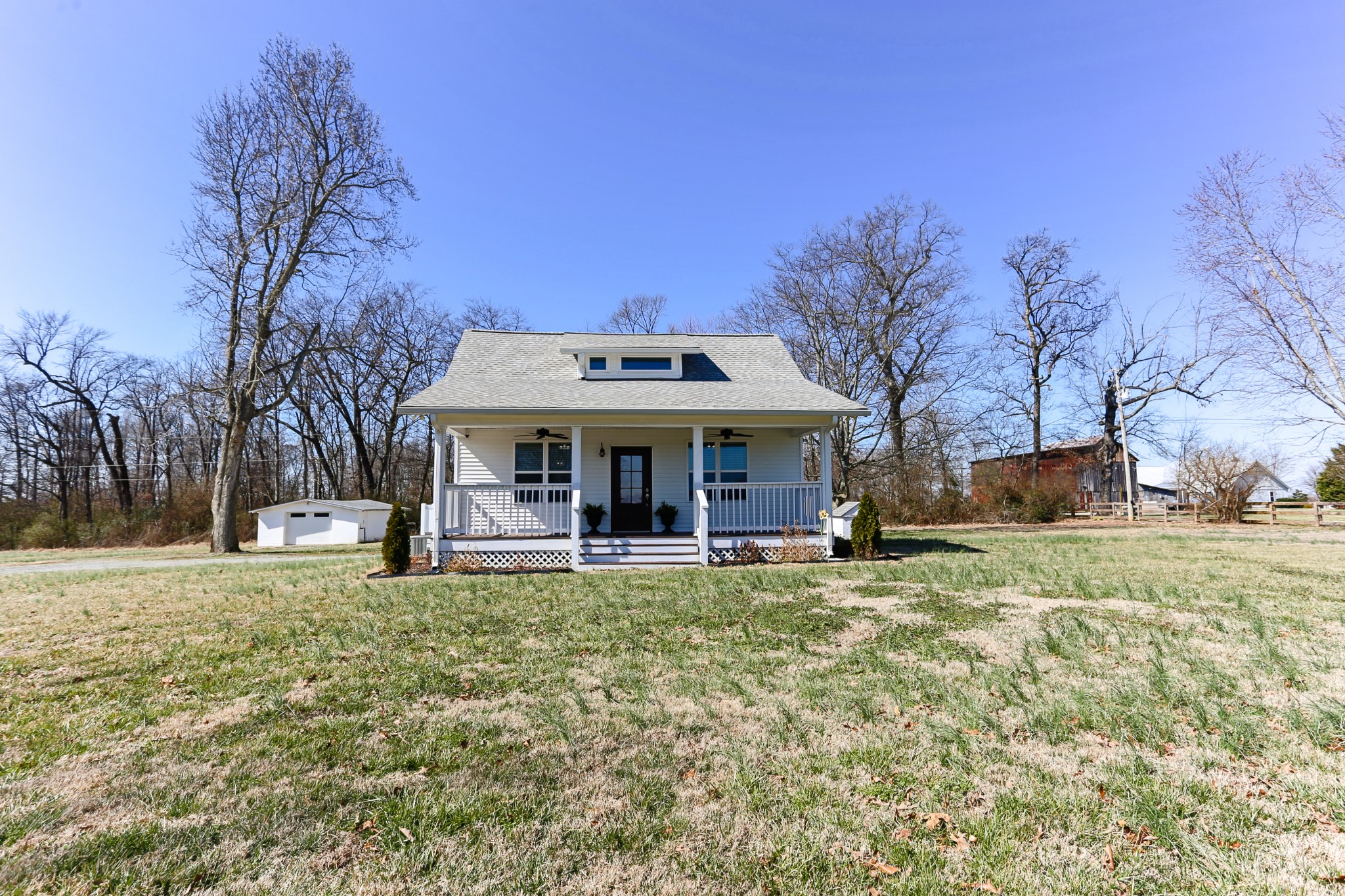 5288 Fred Perry Road Springfield, TN 37172 - Photo 2 of 36 a view of a house with a yard