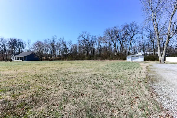 $379,900 | 5288 Fred Perry Road, Springfield, TN 37172