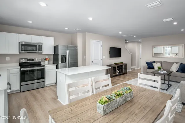 $224,990 | 2066 Lewis Creek Circle Northeast, Winnabow, NC 28479