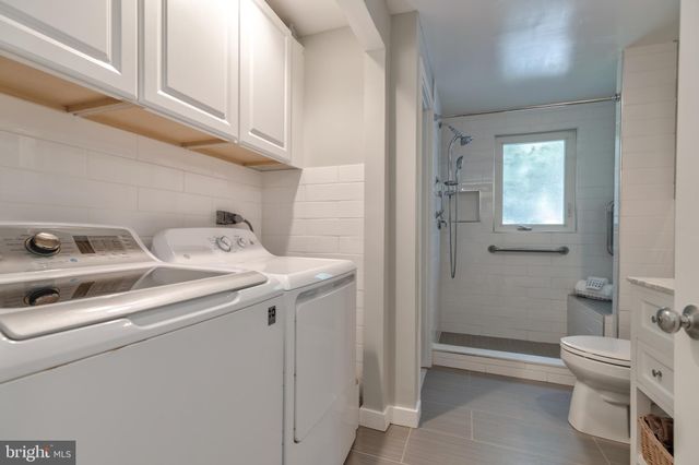 $1,000,000 | 6401 81st Street, Cabin John, MD 20818