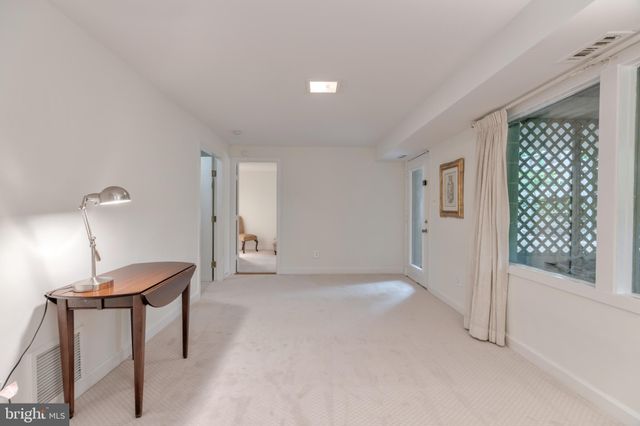 $1,000,000 | 6401 81st Street, Cabin John, MD 20818