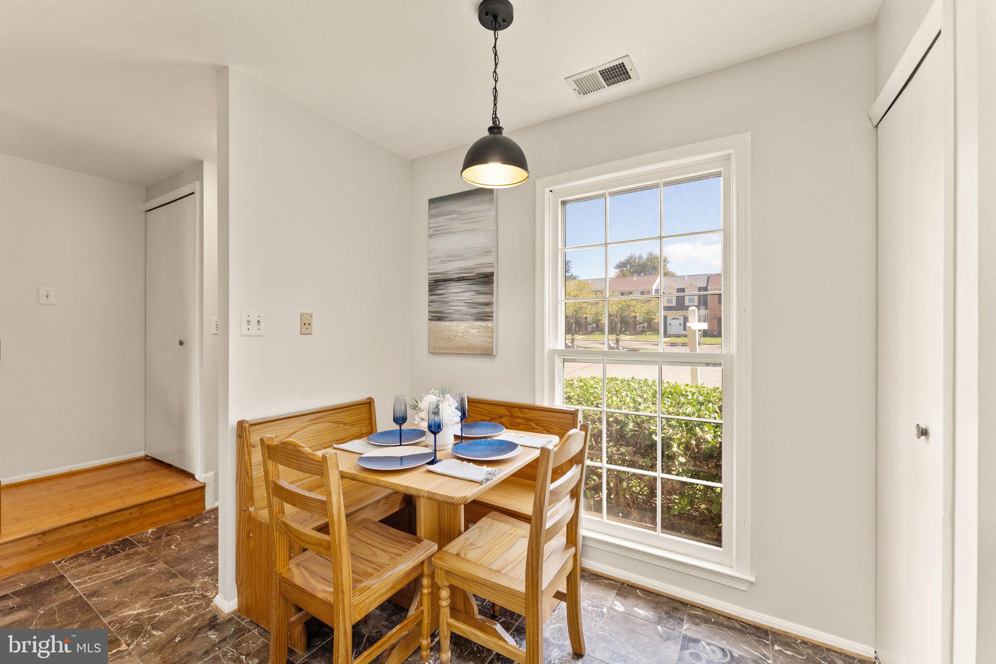 22313 Mayfield Square Sterling, VA 20164 - Photo 16 of 40