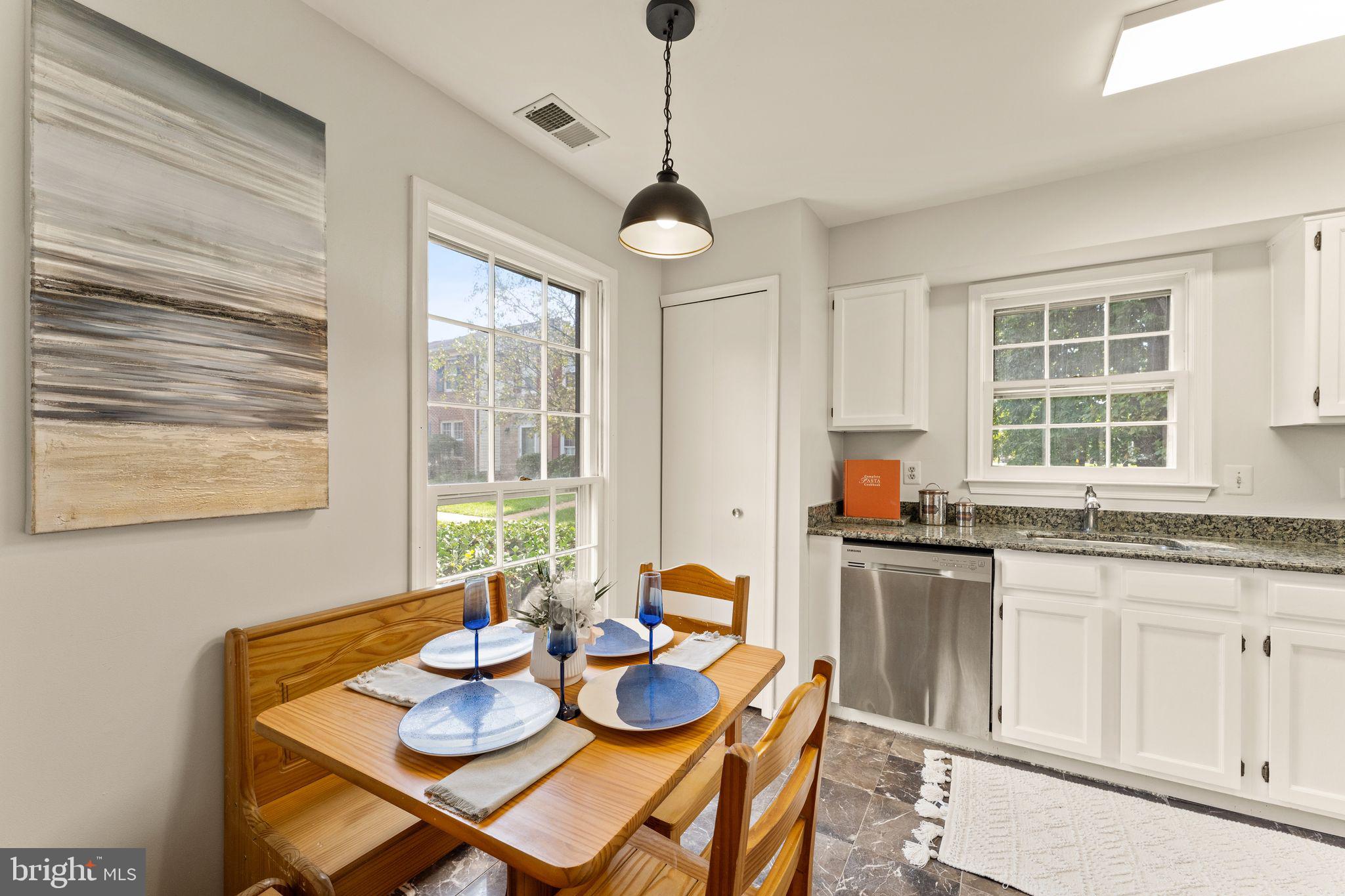 22313 Mayfield Square Sterling, VA 20164 - Photo 17 of 40