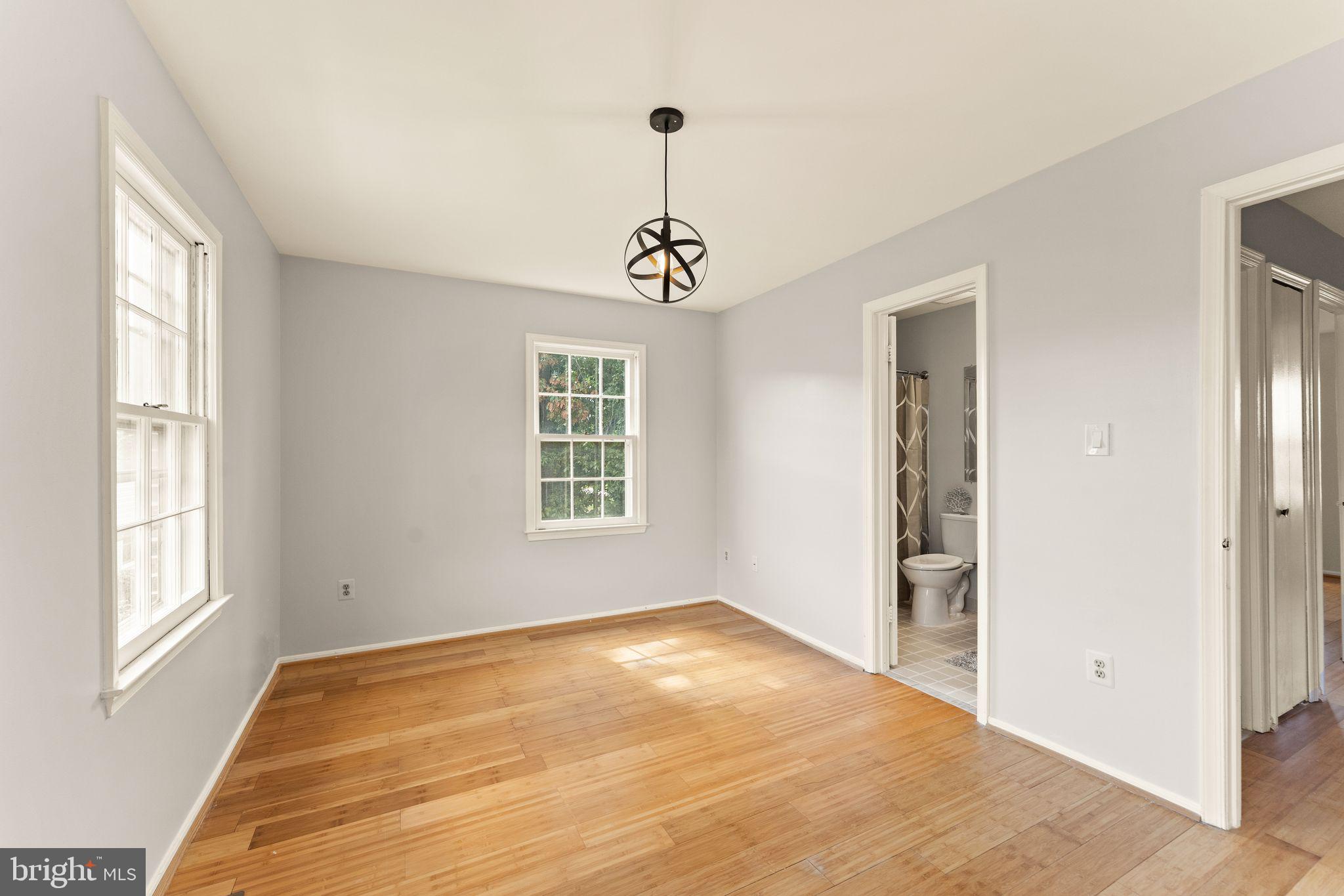 22313 Mayfield Square Sterling, VA 20164 - Photo 22 of 40