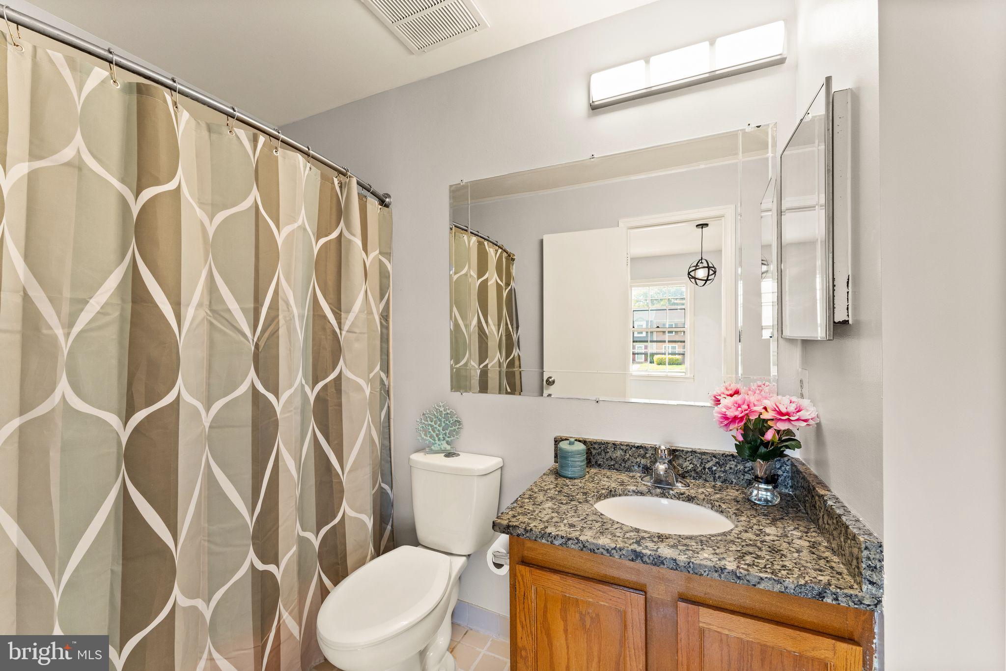 22313 Mayfield Square Sterling, VA 20164 - Photo 24 of 40