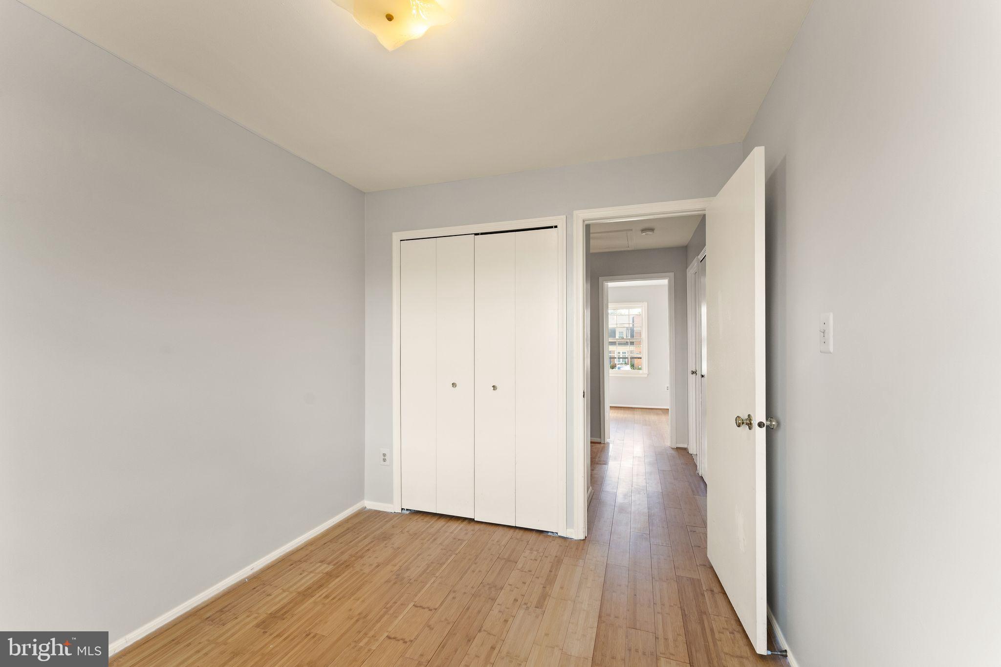 22313 Mayfield Square Sterling, VA 20164 - Photo 26 of 40