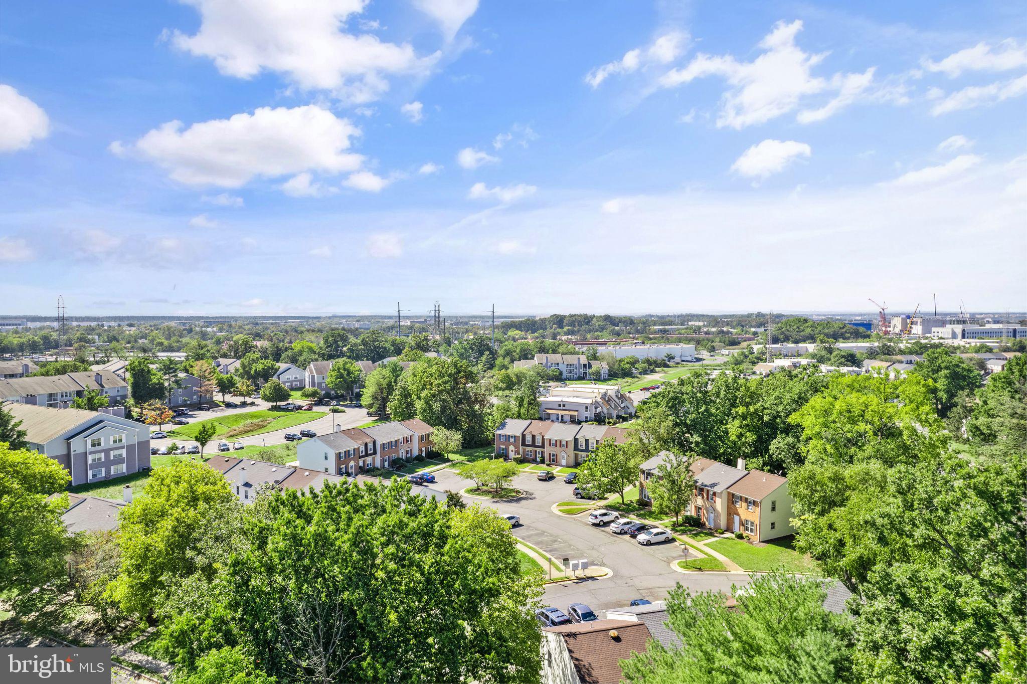 22313 Mayfield Square Sterling, VA 20164 - Photo 35 of 40