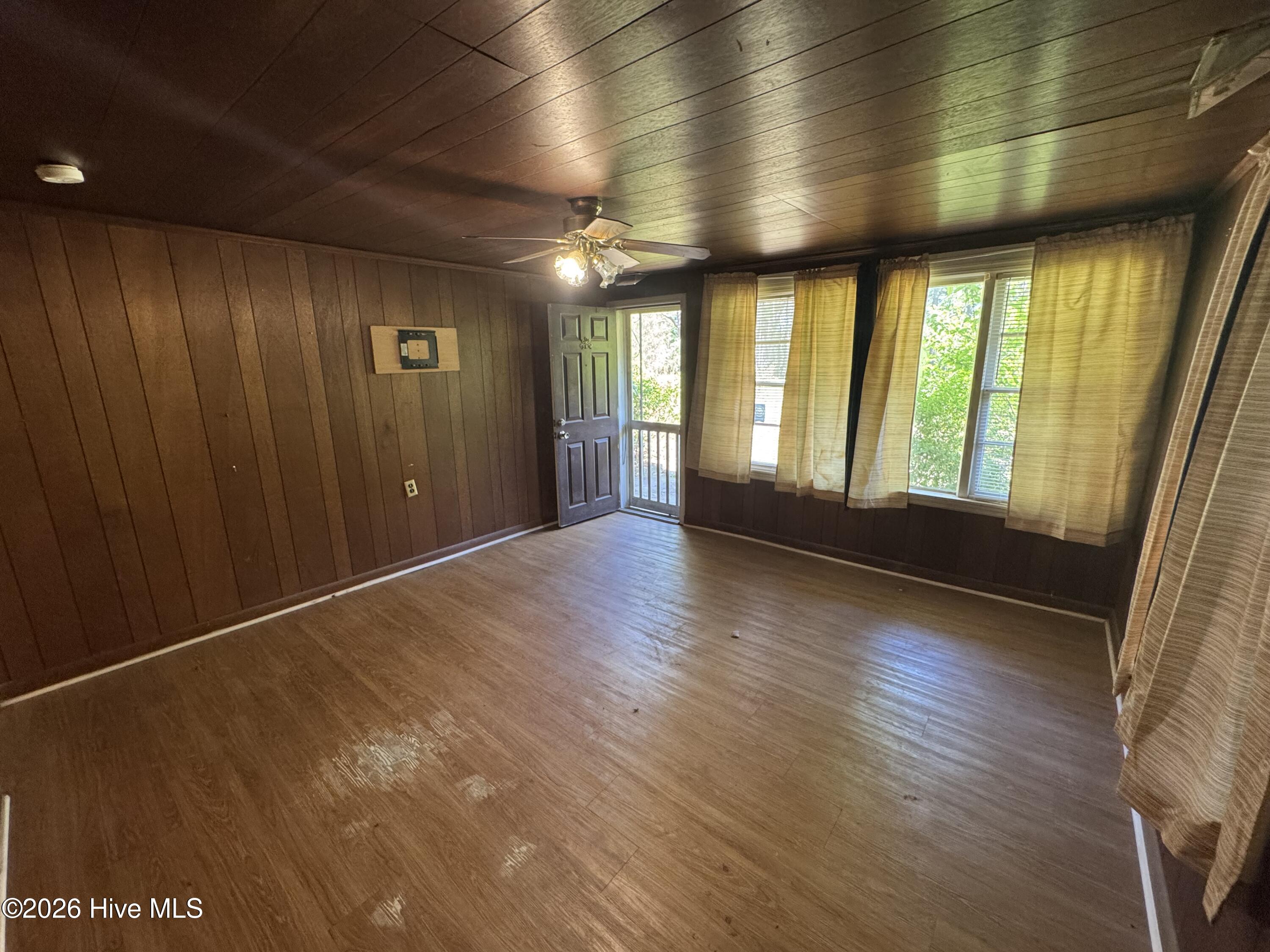 1195 Airport Road Carthage, NC 28327 - Photo 4 of 24