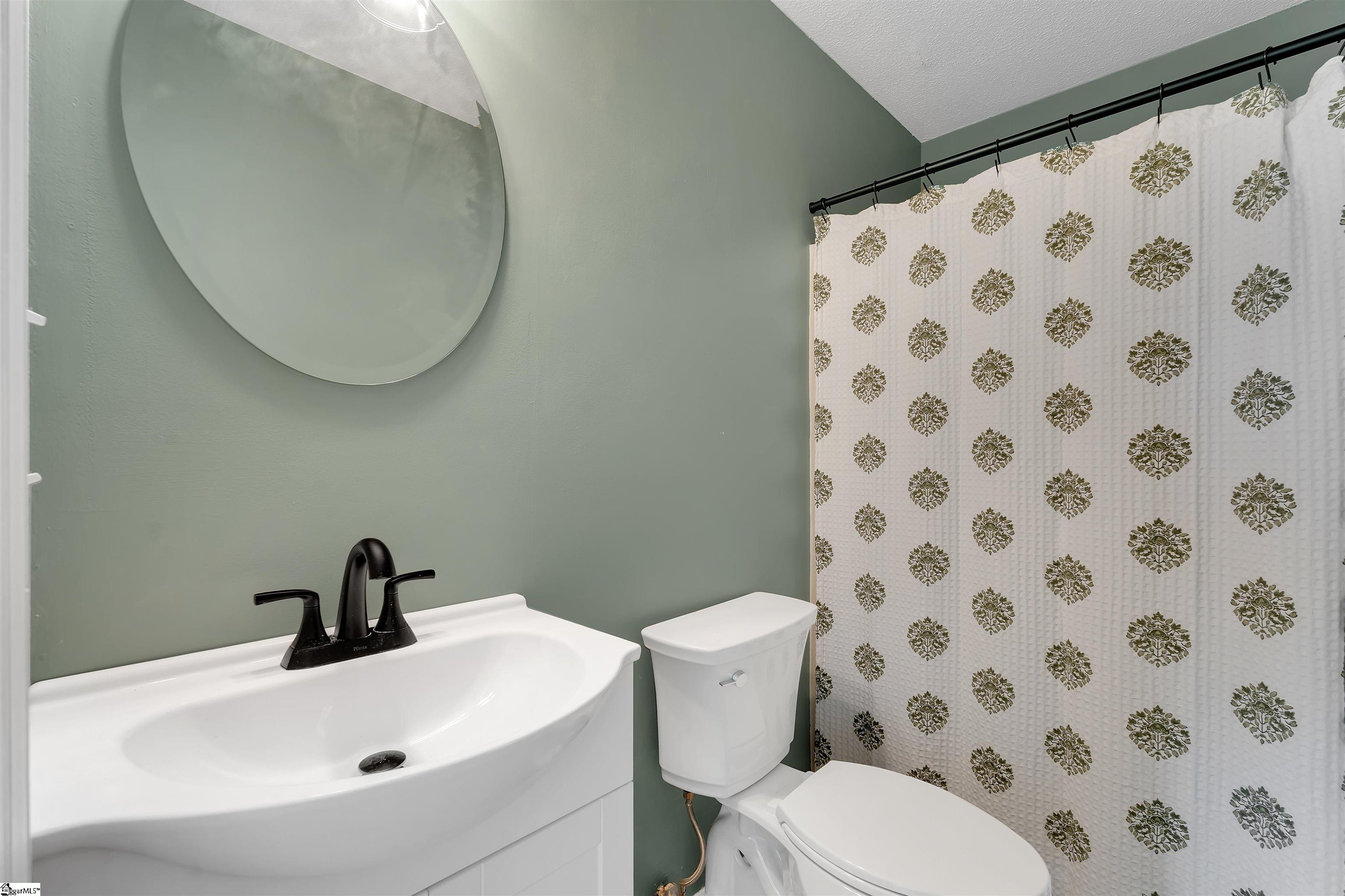 701 Ikes Road Taylors, SC 29687 - Photo 16 of 38