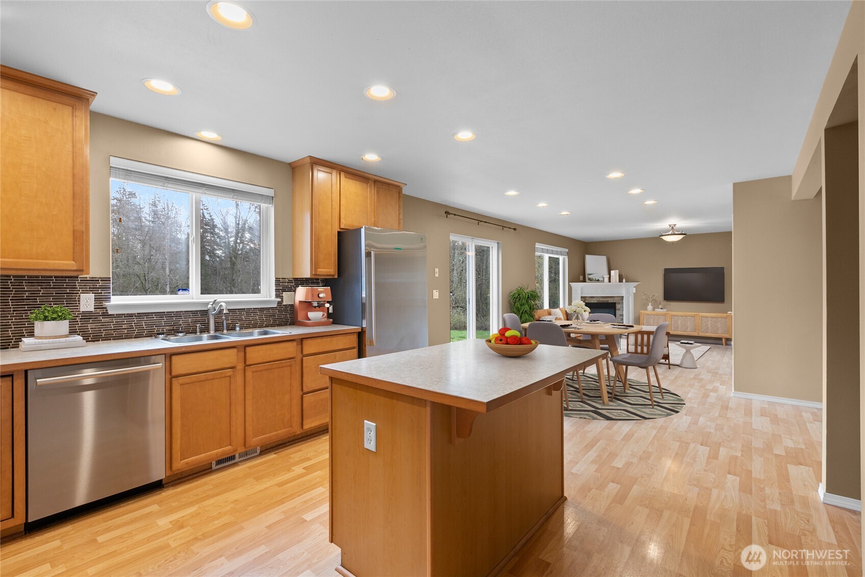 3876 Aldergrove Road Ferndale, WA 98248 - Photo 12 of 40 Gallery Image 12