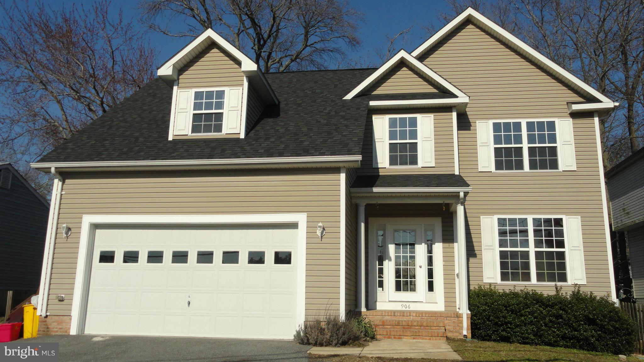 906 Mayo Road Edgewater, MD 21037 - Photo 1 of 29 Front of house