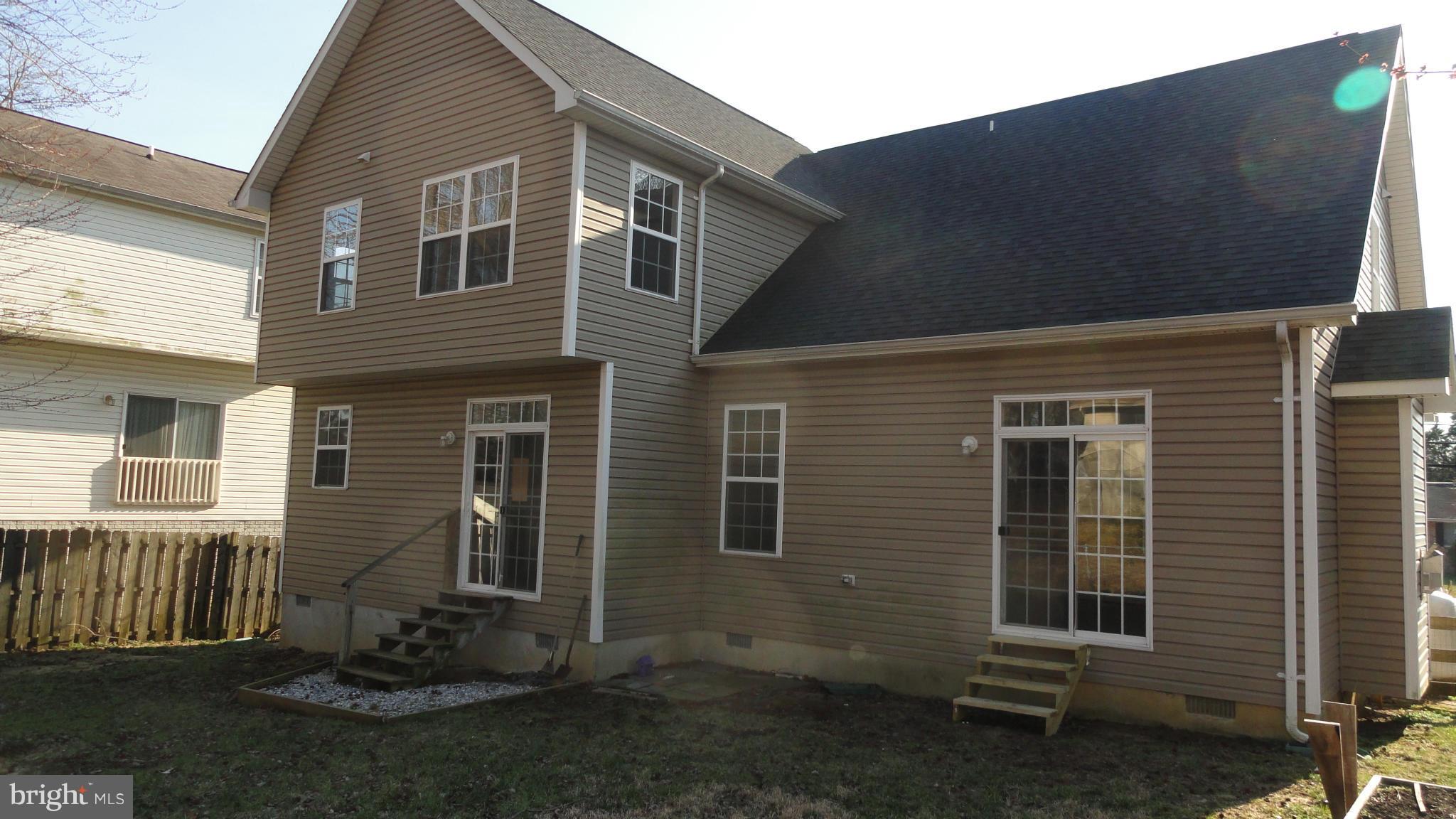 906 Mayo Road Edgewater, MD 21037 - Photo 4 of 29 Exterior (Rear)