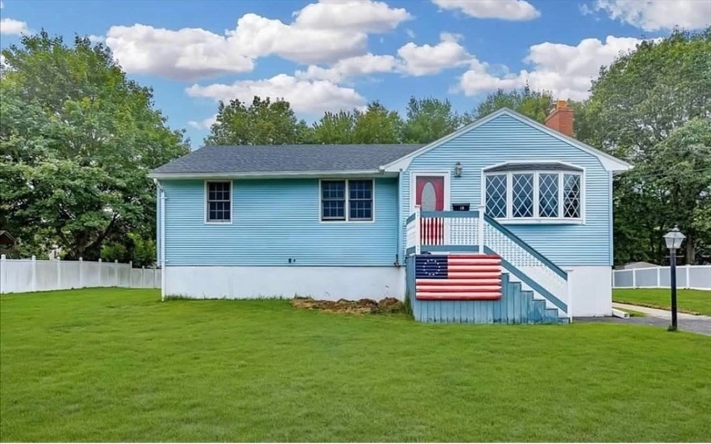 18 Dana Road Peabody, MA 01960 - Photo 1 of 28