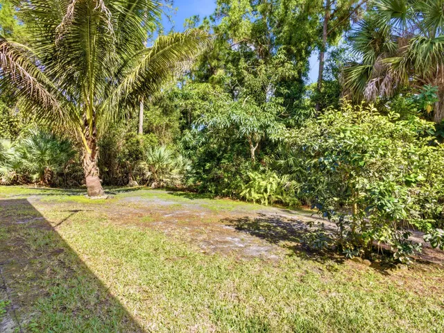 a picture of a bathroom with a sink