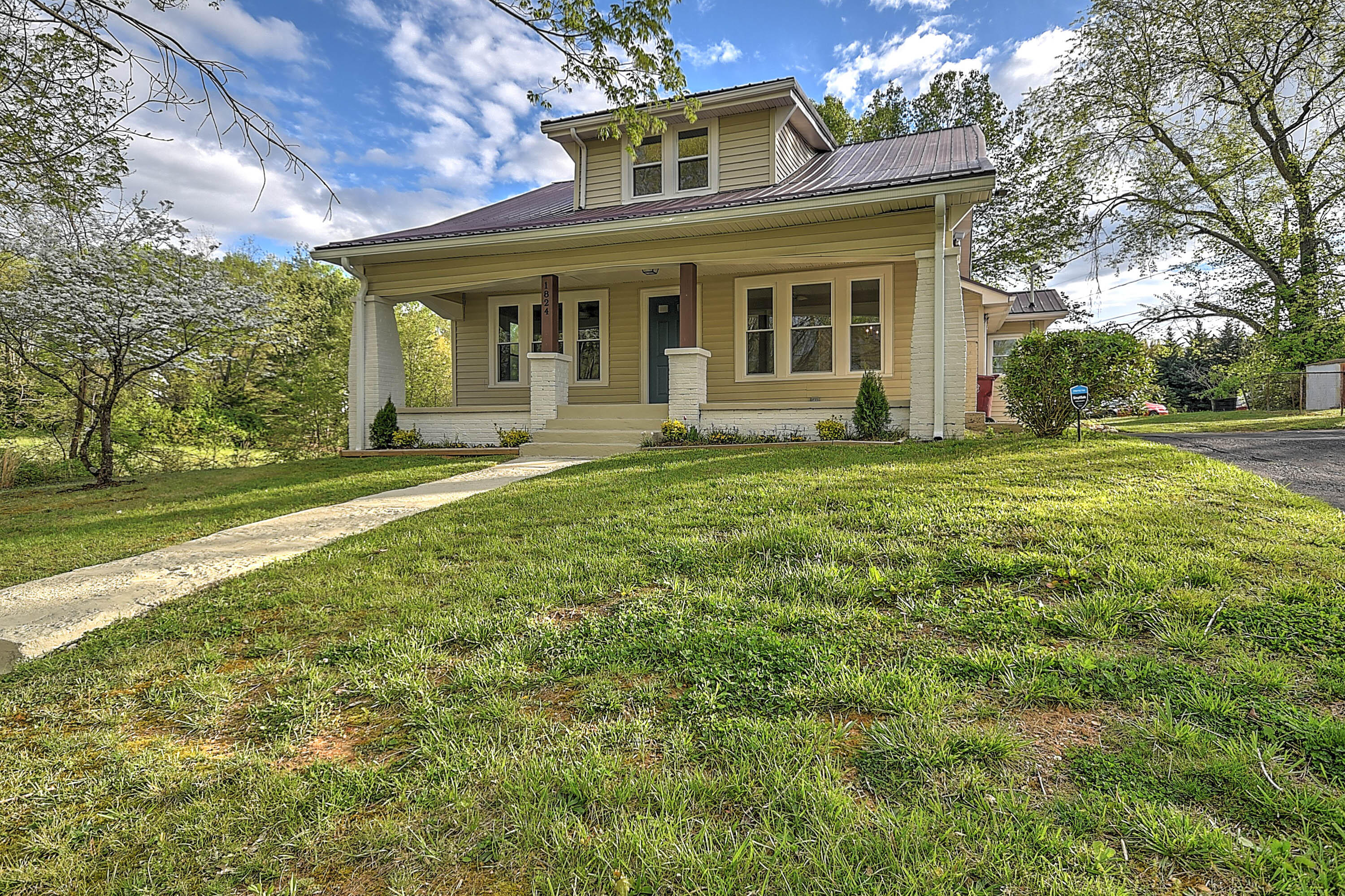 1824 Indian Ridge Road Johnson City, TN 37604 - Photo 41 of 41 DSC_5623_4_5_6_7_8_9