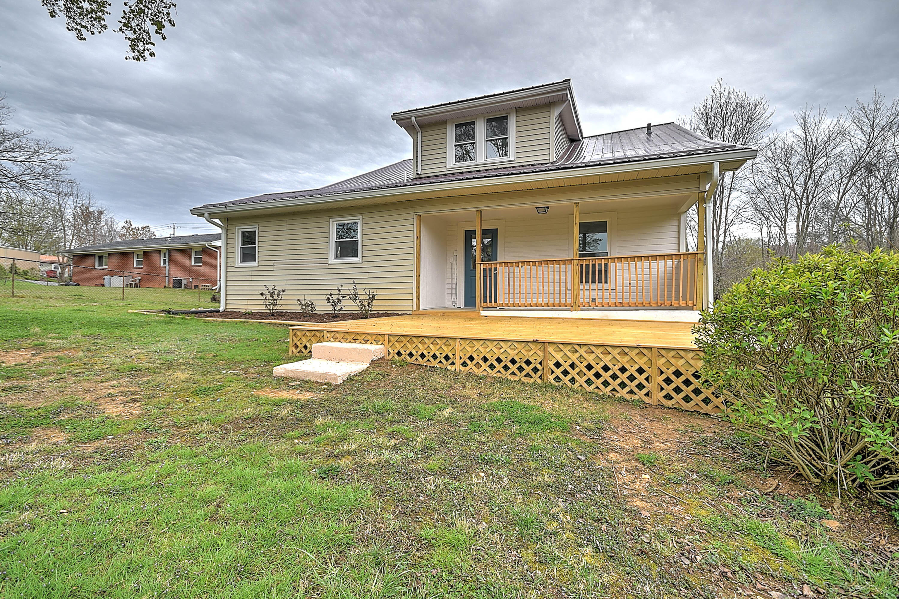 1824 Indian Ridge Road Johnson City, TN 37604 - Photo 6 of 41 Indian Ridge-8