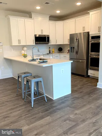 $580,000 | 238 Van Buren Street, Unit 13, Herndon, VA 20170
