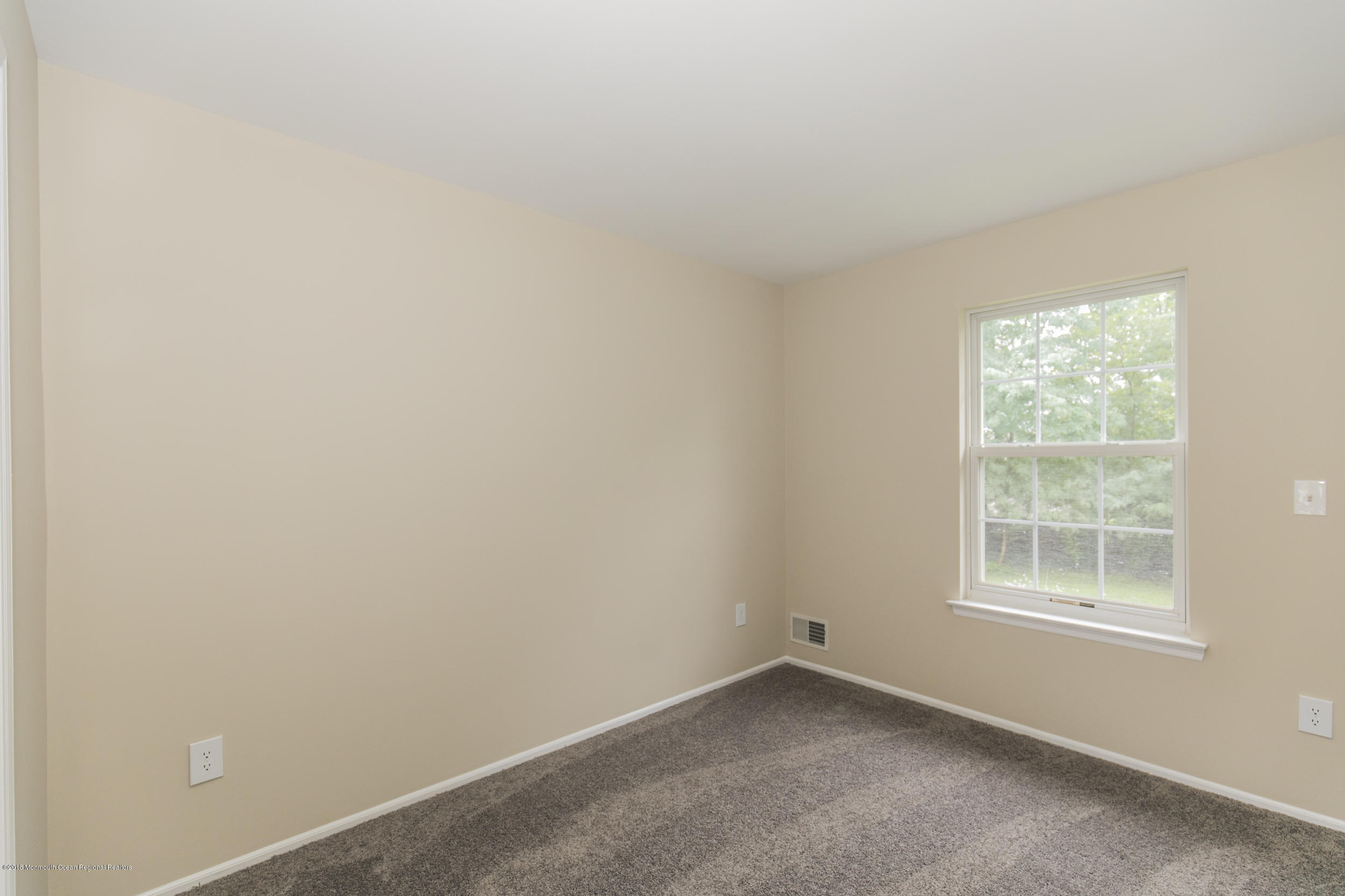 15 Middlesex Road Matawan, NJ 07747 - Photo 14 of 21 Bedroom 3