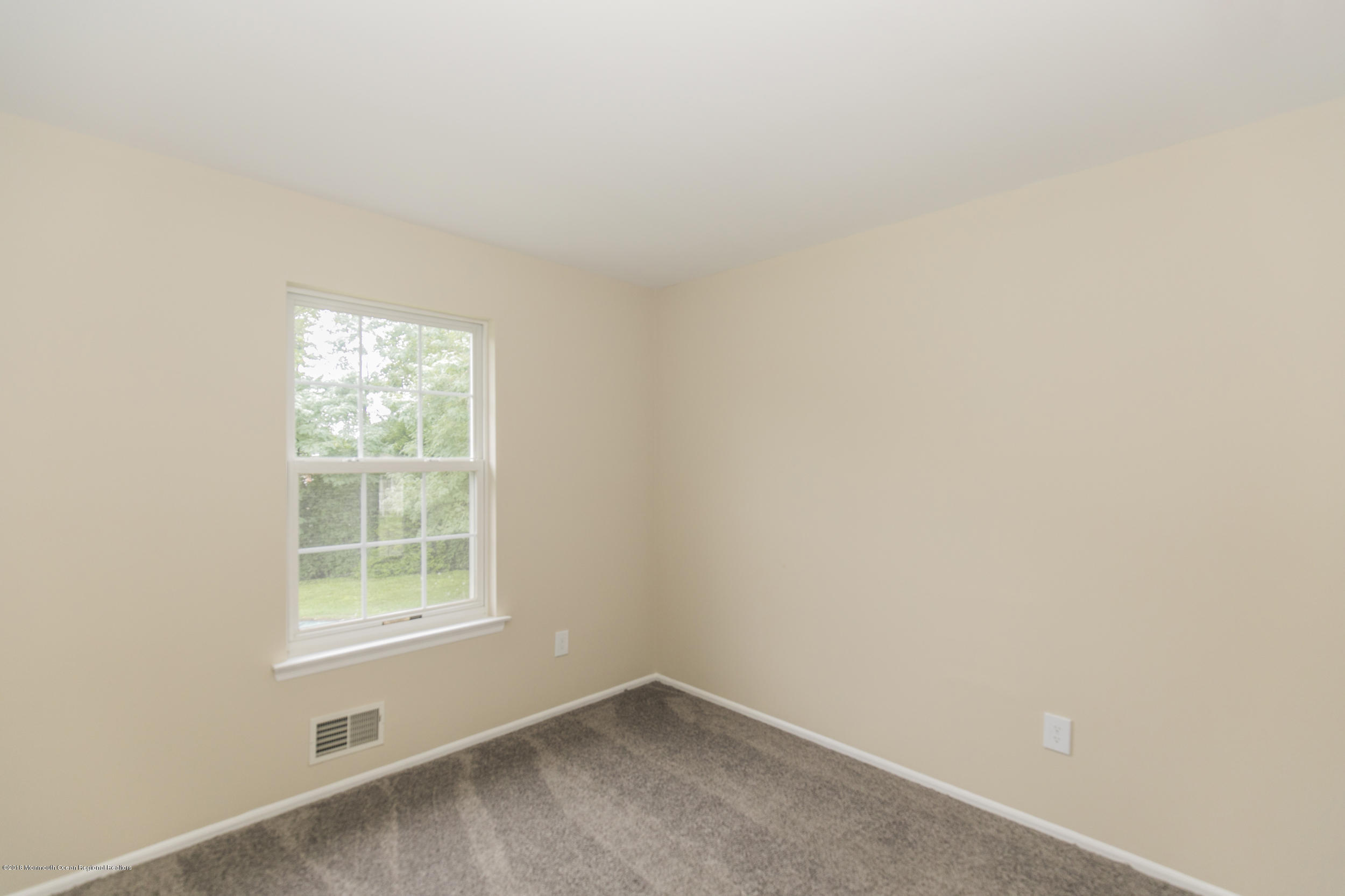15 Middlesex Road Matawan, NJ 07747 - Photo 17 of 21 Master Bedroom