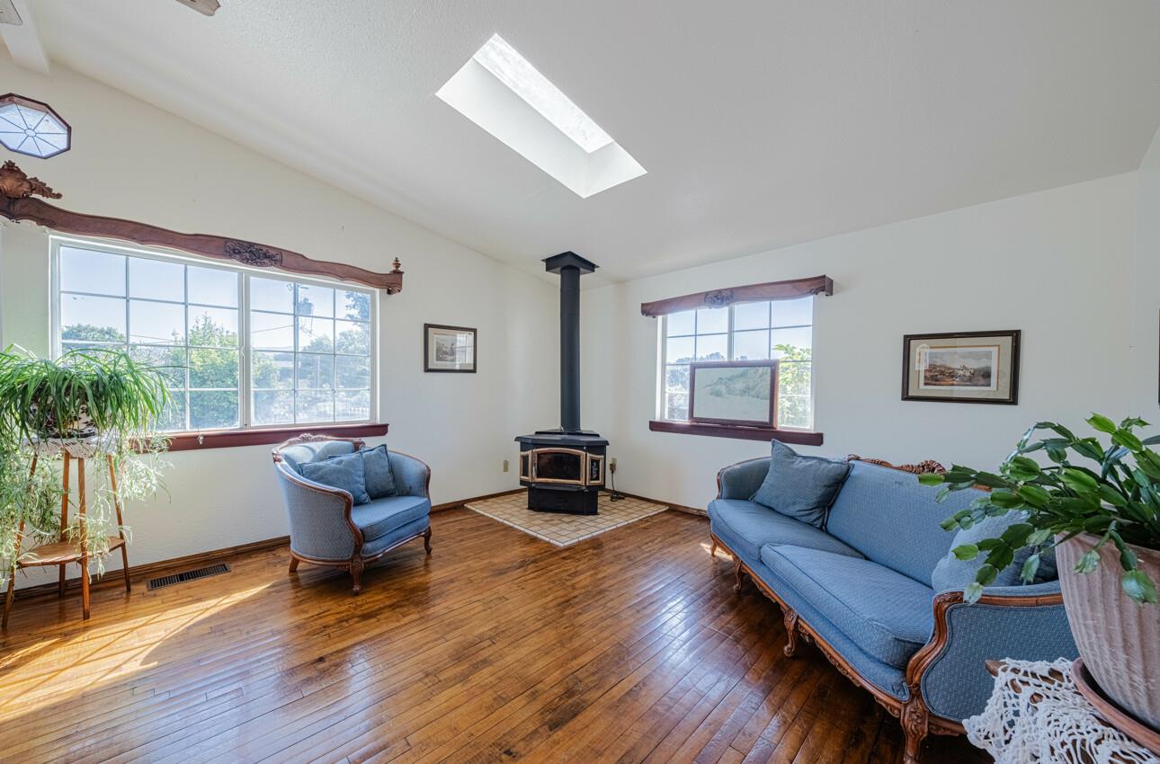 17945 Pesante Road Salinas, CA 93907 - Photo 13 of 49