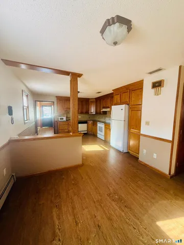 $2,100 | 20 Crest Drive, Cromwell, CT 06416