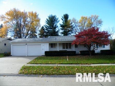 4304 36th Avenue Moline, IL 61265 - Photo 1 of 16