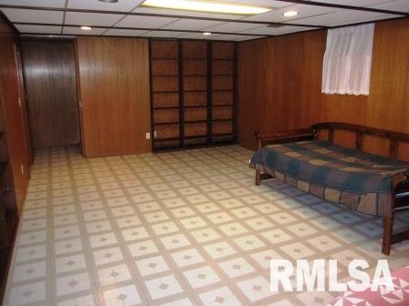 4304 36th Avenue Moline, IL 61265 - Photo 13 of 16