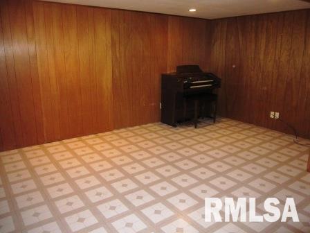 4304 36th Avenue Moline, IL 61265 - Photo 14 of 16