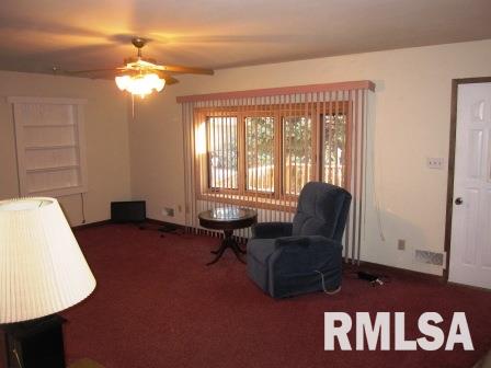 4304 36th Avenue Moline, IL 61265 - Photo 5 of 16