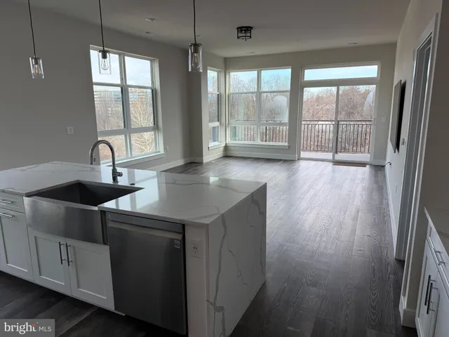 $1,199,999 | 1761 Old Meadow Road, Unit 517, McLean, VA 22102