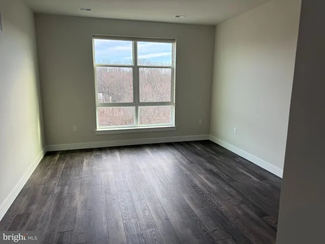 $1,199,999 | 1761 Old Meadow Road, Unit 517, McLean, VA 22102