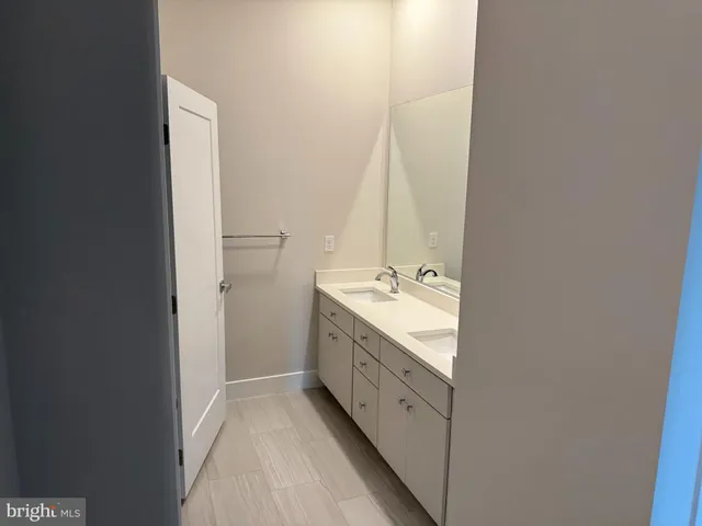 $1,199,999 | 1761 Old Meadow Road, Unit 517, McLean, VA 22102