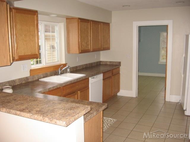 4220 Burns Line Road Croswell, MI 48422 - Photo 11 of 26 31219670-10.JPG
