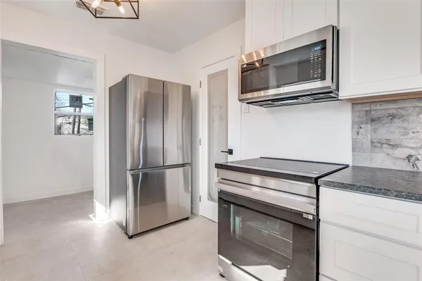 $2,999 | 2503 Stovall Drive, Dallas, TX 75216