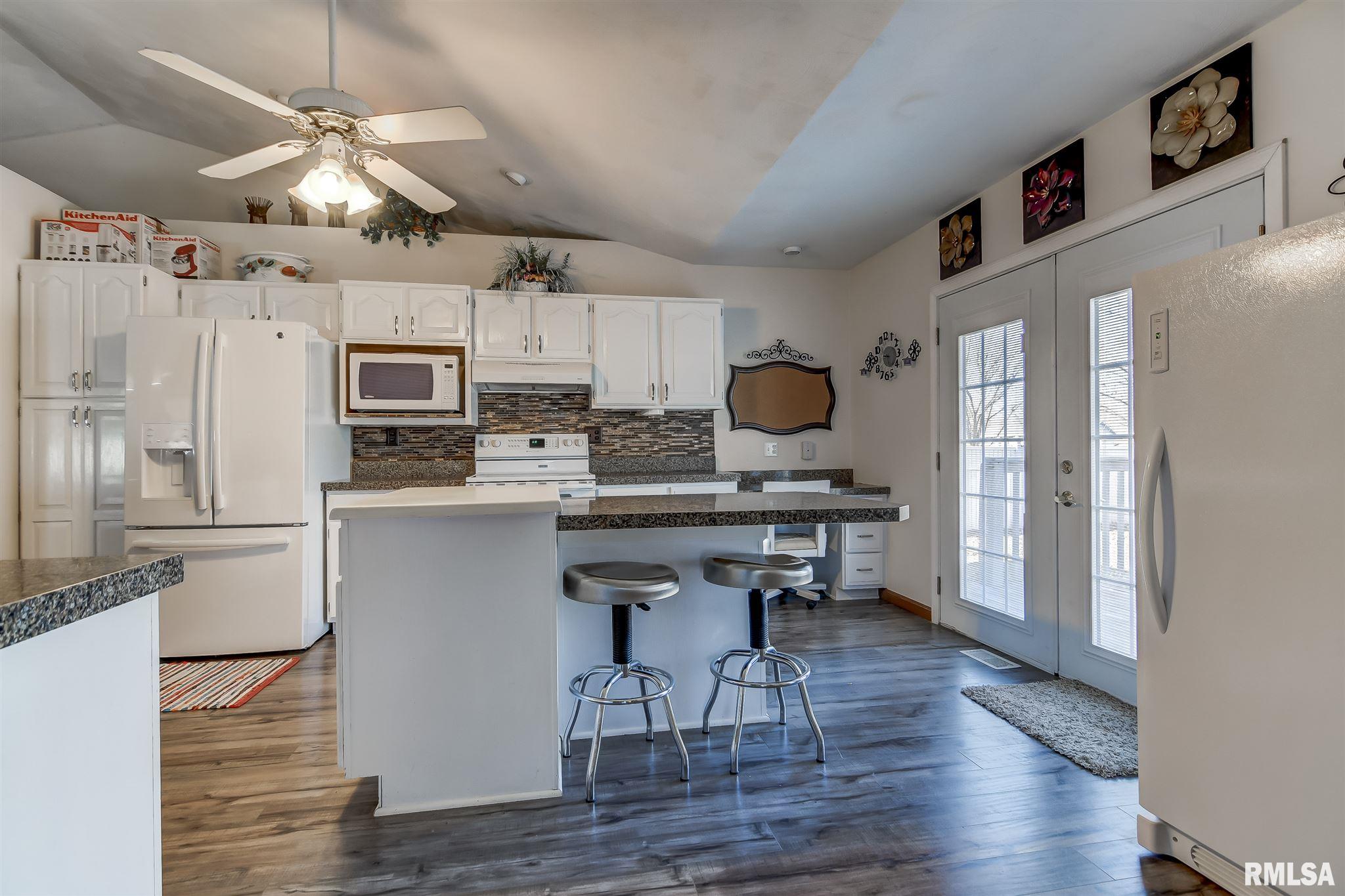 2901 Biscayne Drive Springfield, IL 62707 - Photo 8 of 25
