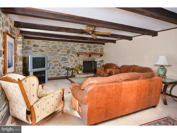 1055 Waterloo Road Berwyn, PA 19312 - Photo 4 of 24